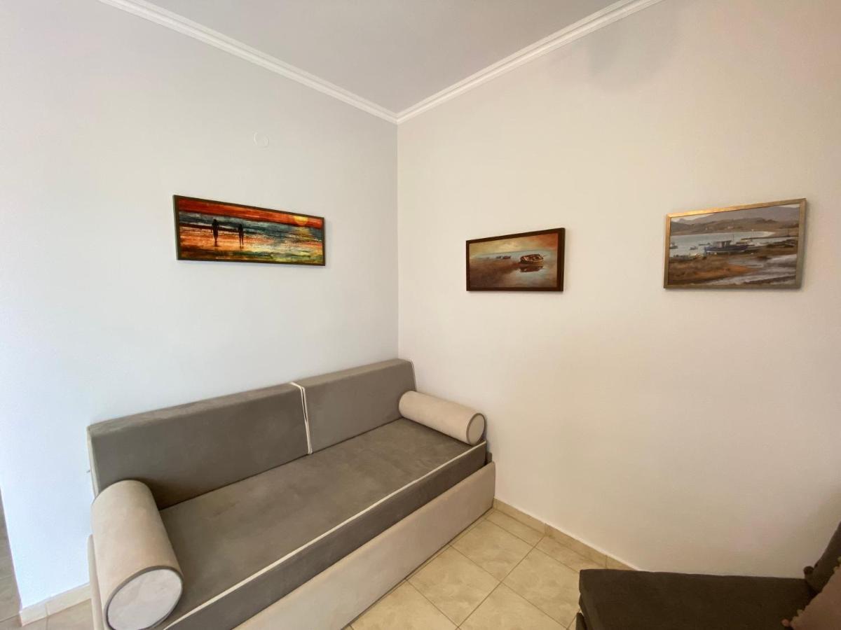Caviro Appartement Moúdhros Buitenkant foto